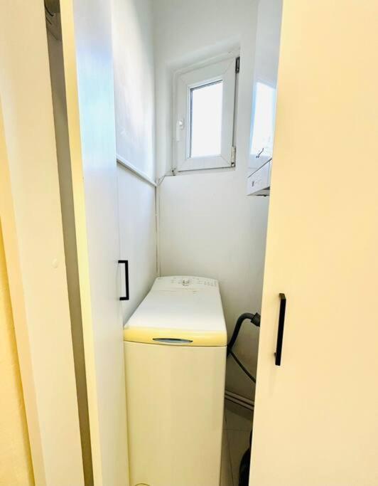 Cozy 1Br Apartment•Central•Quiet Bucarest Esterno foto