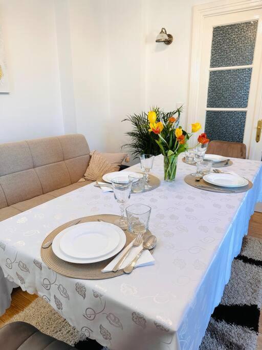 Cozy 1Br Apartment•Central•Quiet Bucarest Esterno foto