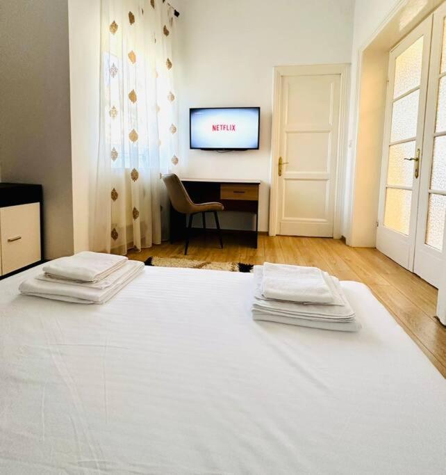 Cozy 1Br Apartment•Central•Quiet Bucarest Esterno foto